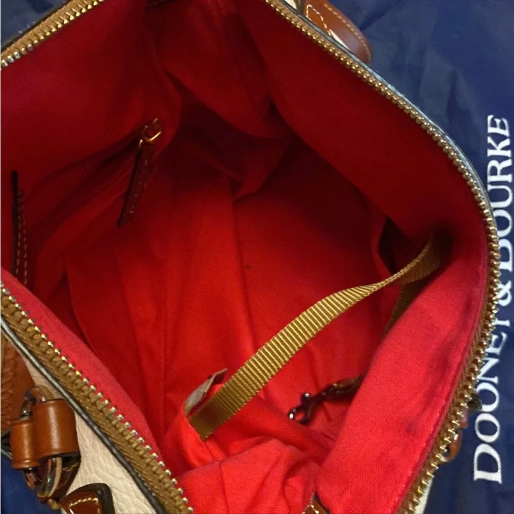 RARE Dooney & Bourke pebble satchel EUC like new in color BLUSH HTF - Picture 16 of 16
